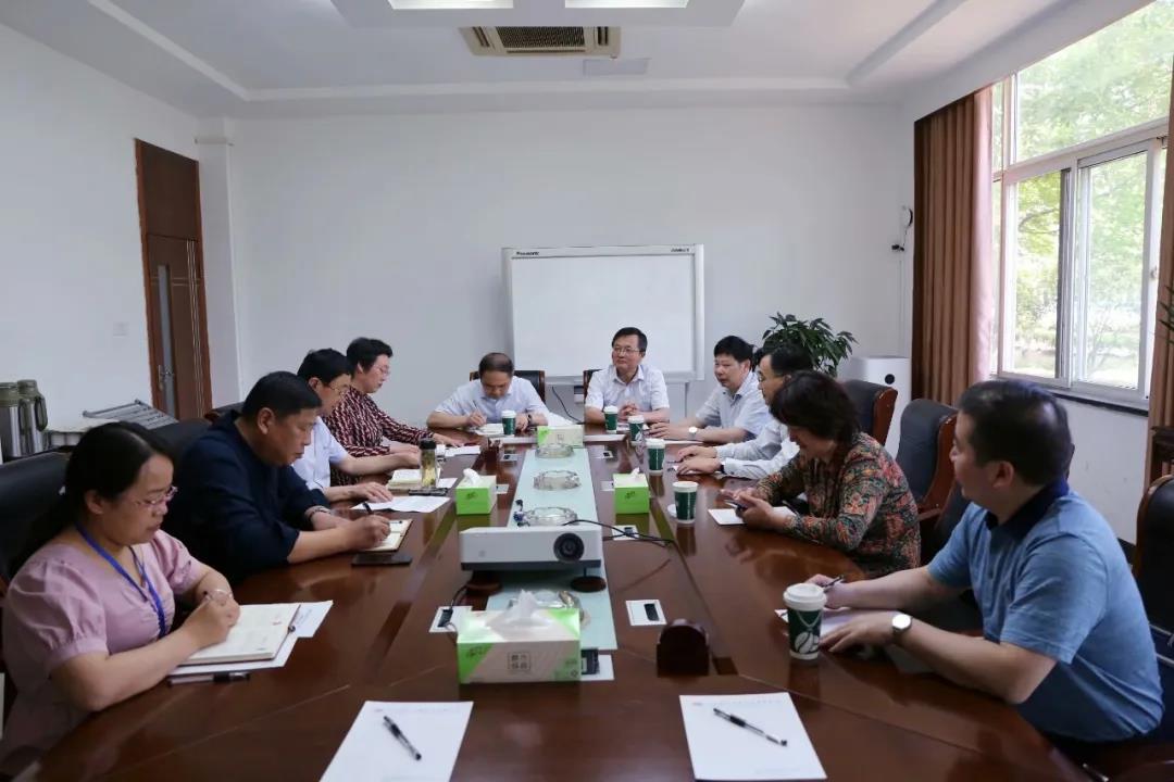 省人社廳領導來索伊集團調研“四進一促”工作